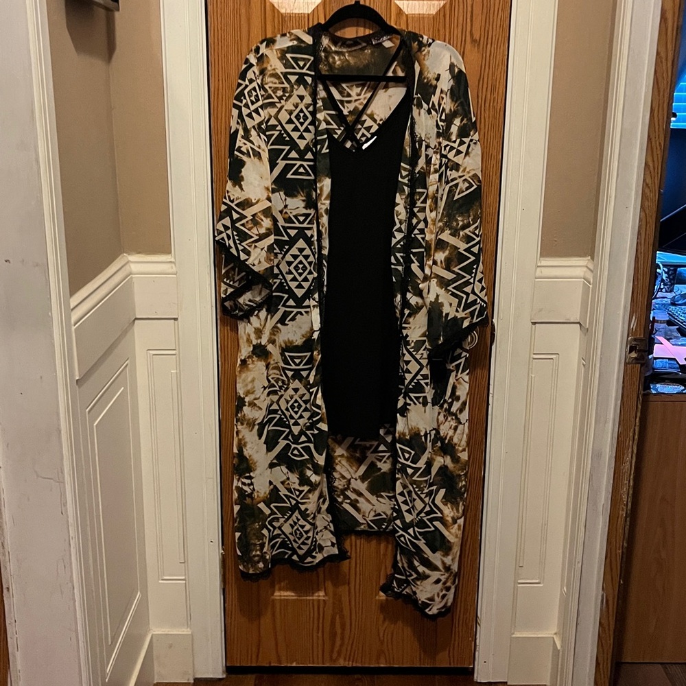 LuLaRoe Black and White Patterned Duster
